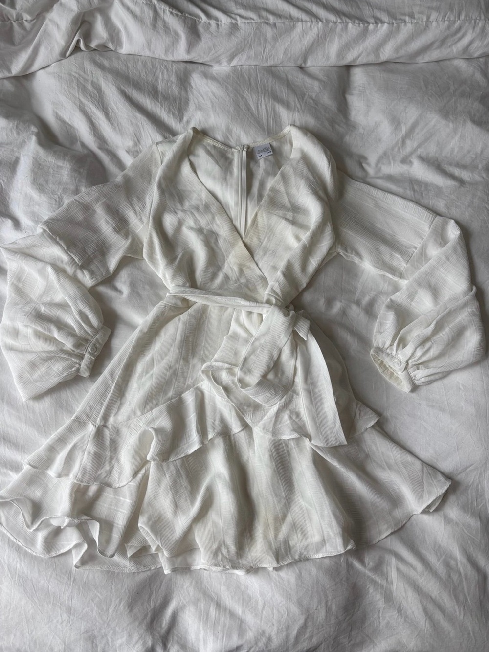 Selfie Leslie White Ruffle Wrap Mini Dress Small